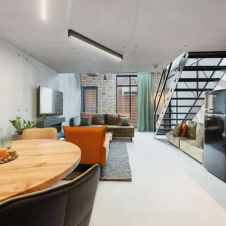 Calm Sauna & Jacuzzi By Oneapartments