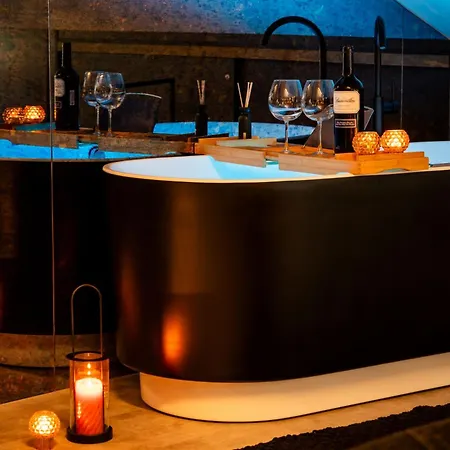 Calm Sauna & Jacuzzi By Oneapartments * Sopot