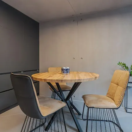 Calm Sauna & Jacuzzi By Oneapartments *